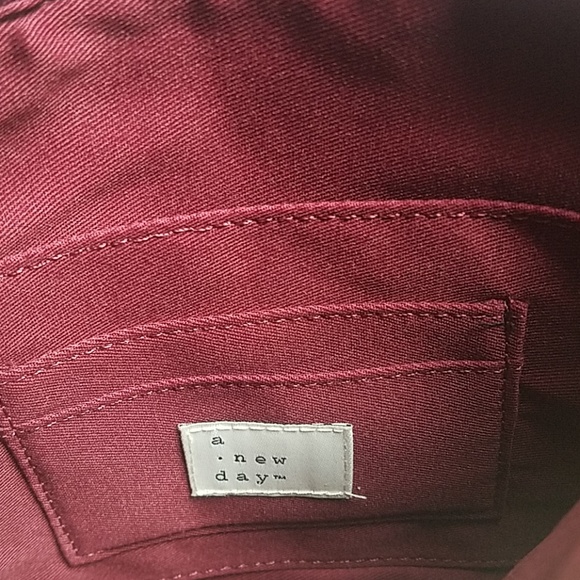 Faux Hair Handbag - Picture 6 of 8